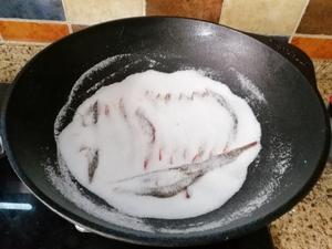 盐焗大虾的做法 步骤6