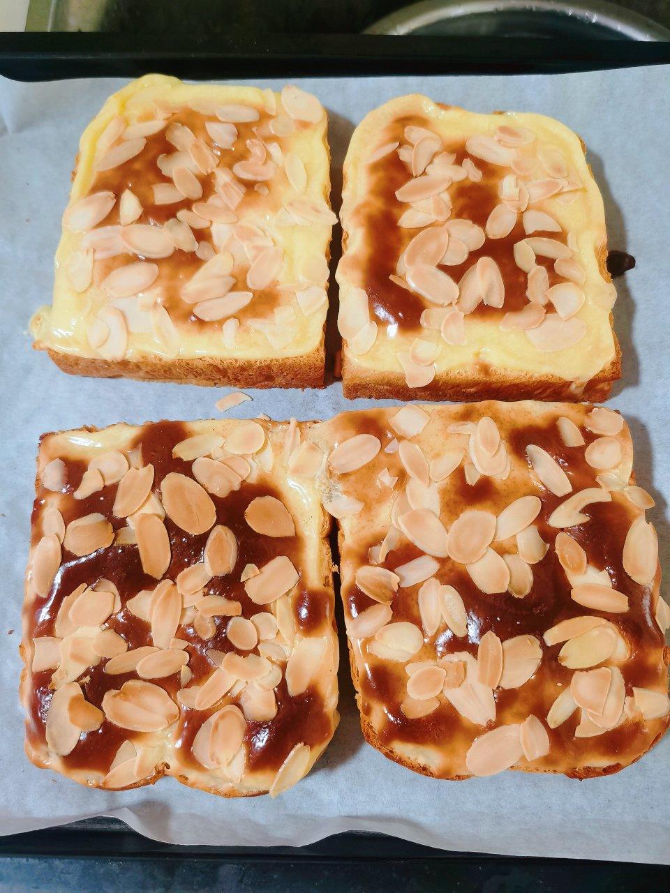 零失败快手岩烧乳酪(熔岩吐司)十分钟网红早餐，好吃哭
