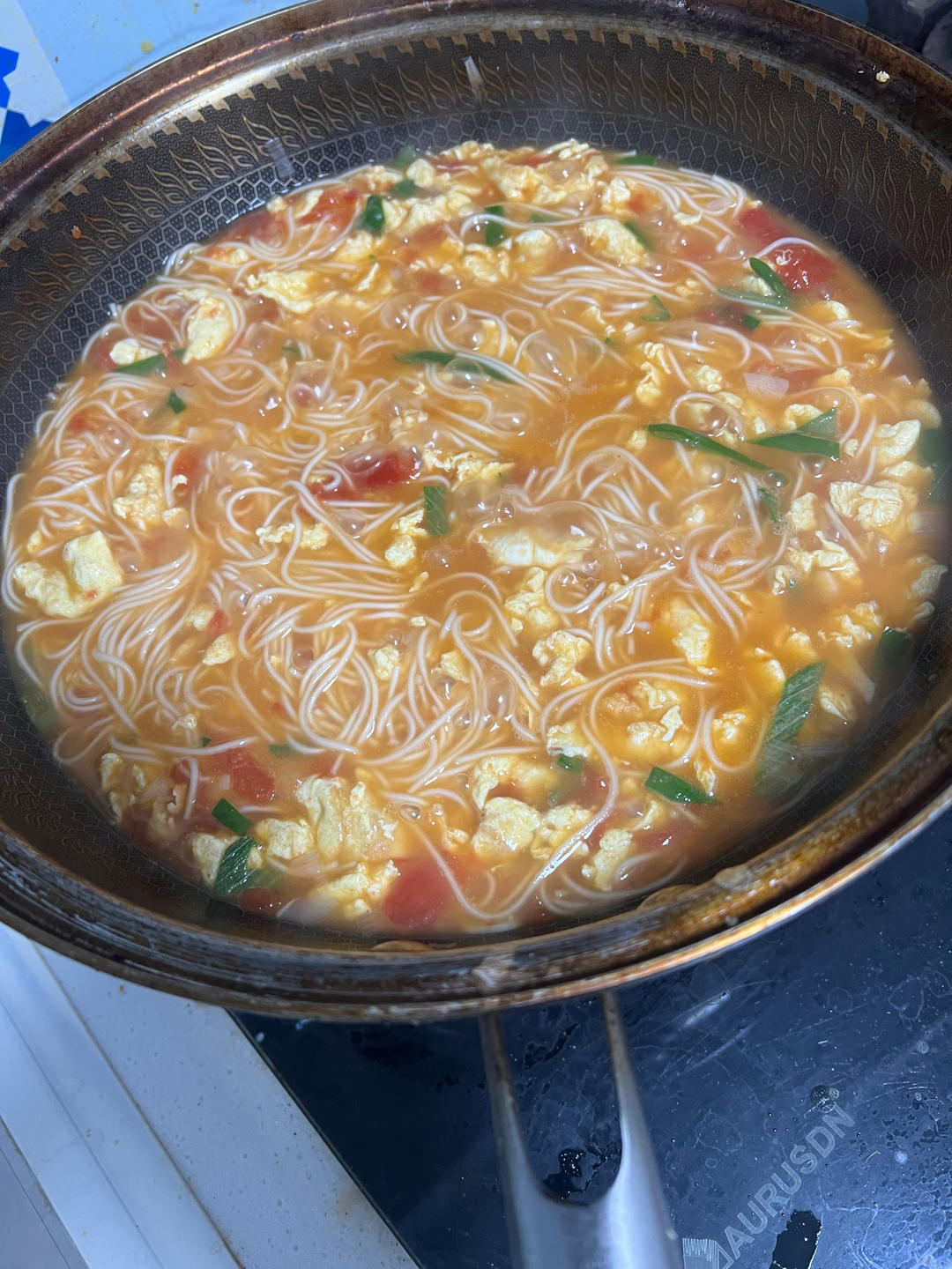 汤都要喝光的西红柿鸡蛋面