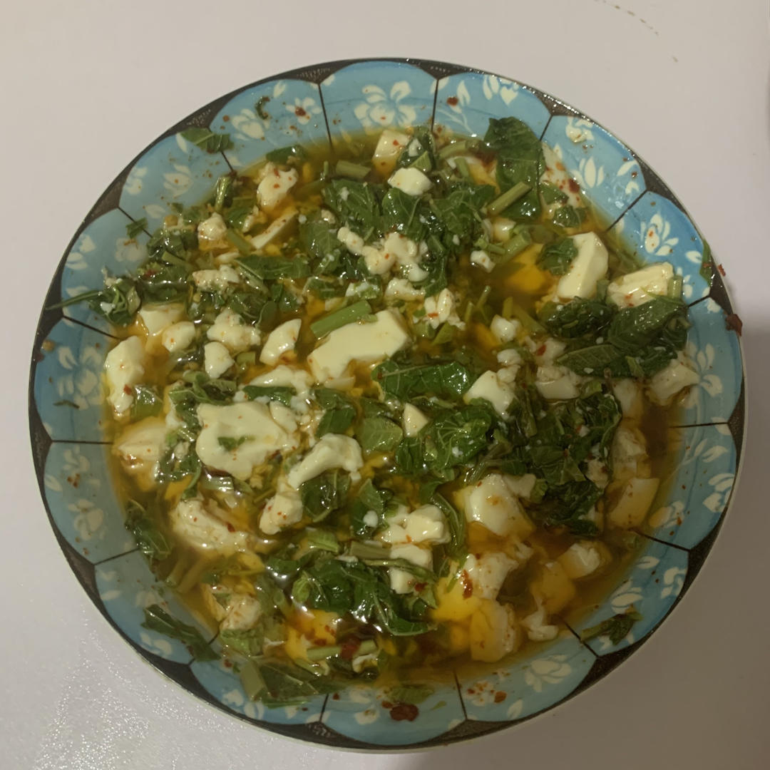 香椿芽拌嫩豆腐