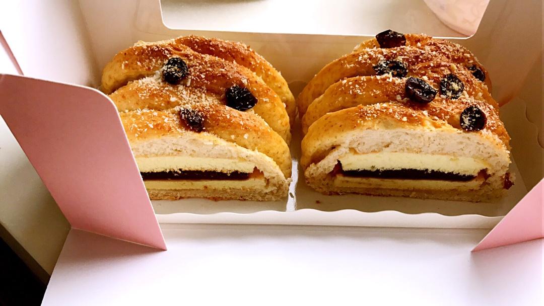 魅影儿_p4ut做的蛋糕夹心面包