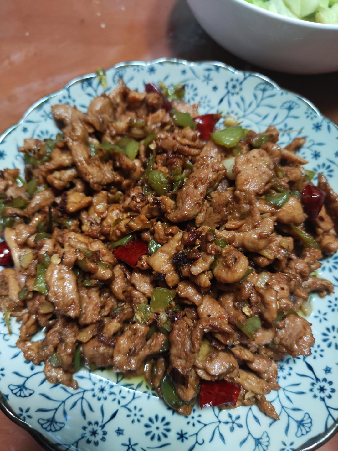 ‼️好吃到舔盘的青椒肉丝盖浇饭