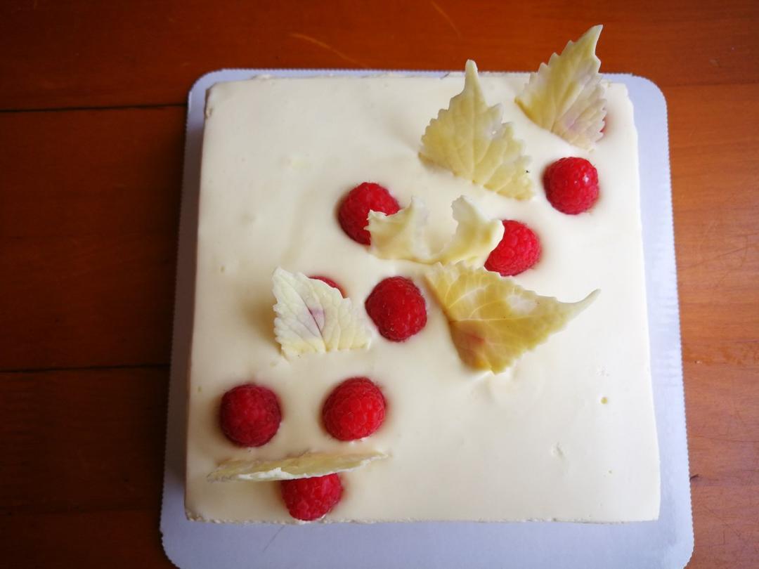 伊尔思Ilse—覆盆子配白巧克力慕斯<熊谷裕子>