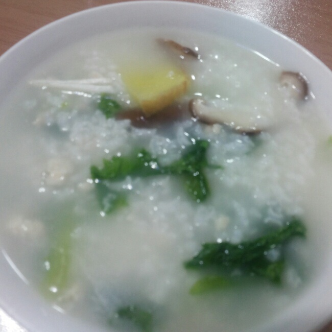 香菇鸡肉粥