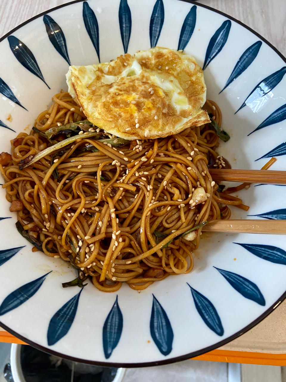 10分钟搞定的一碗葱油拌面