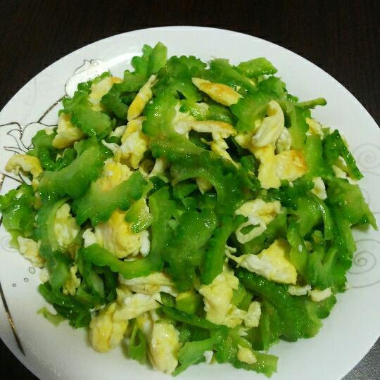 苦瓜炒鸡蛋