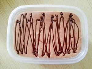 醇味巧克力冰淇淋（无需搅拌）的做法 步骤12
