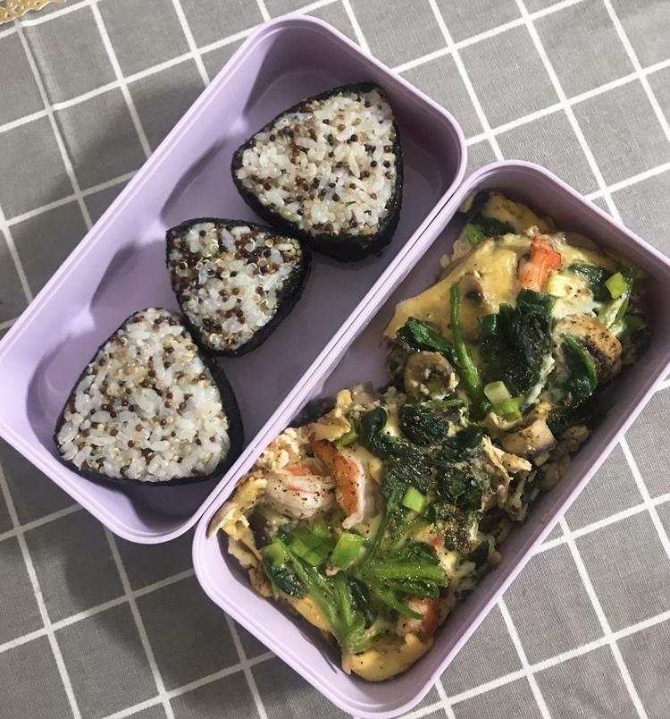菠菜蘑菇虾仁烘蛋