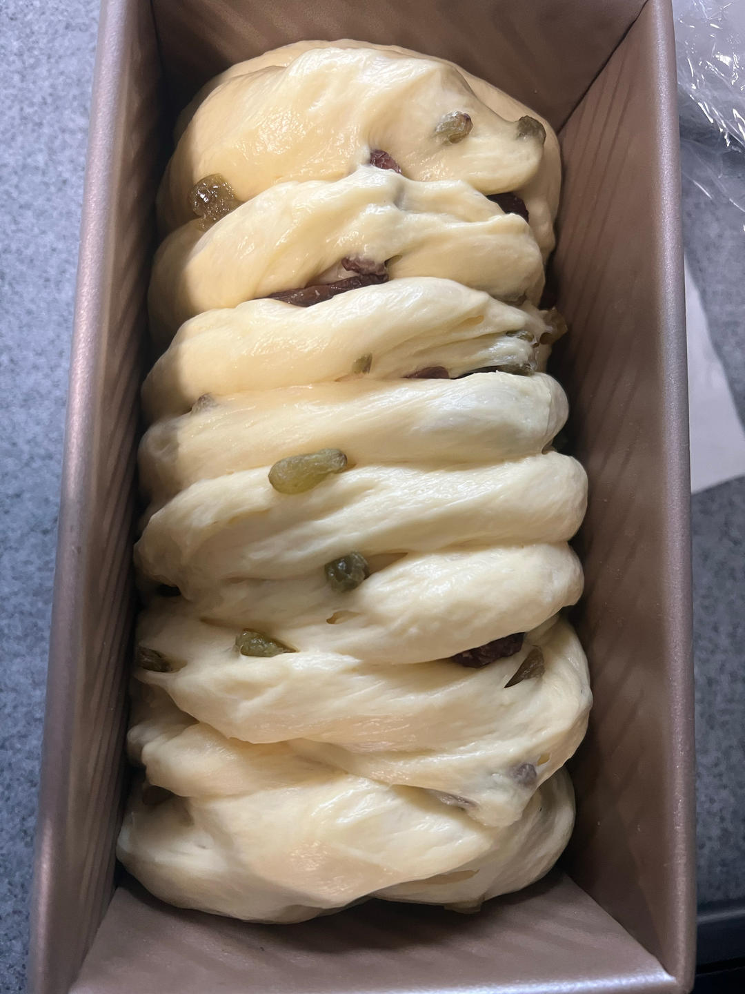 葡萄干面包，教你如何快速用双手揉出松软可口的吐司面包