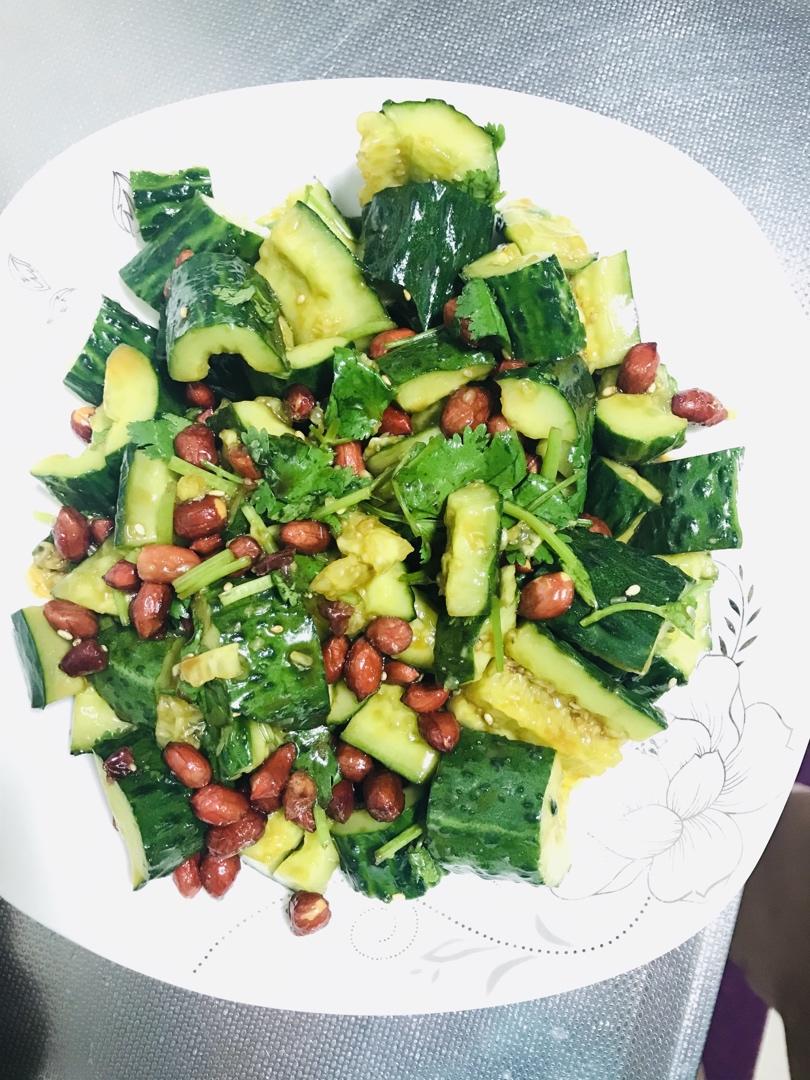 花生米凉拌黄瓜