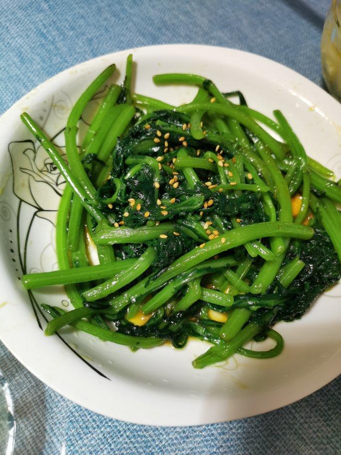 清炒茼蒿