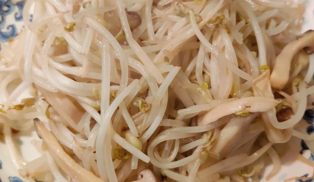 杏鲍菇炒绿豆芽