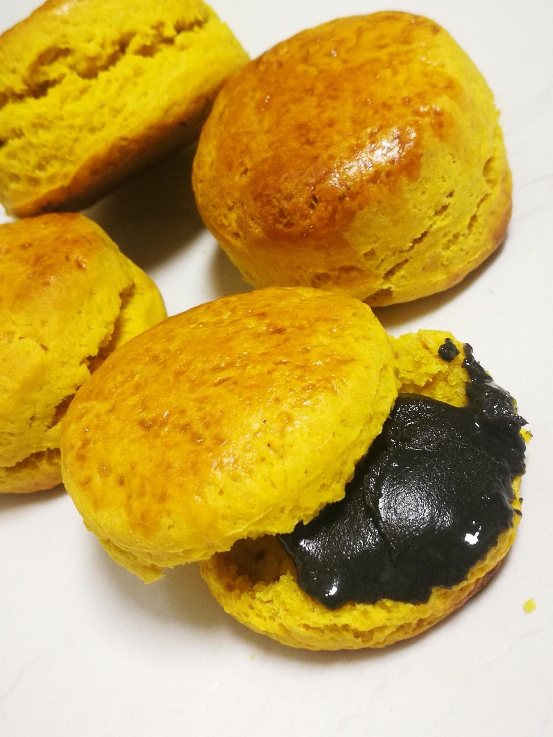 秋日小食：🎃南瓜司康「GLAZED PUMPKIN SCONES」