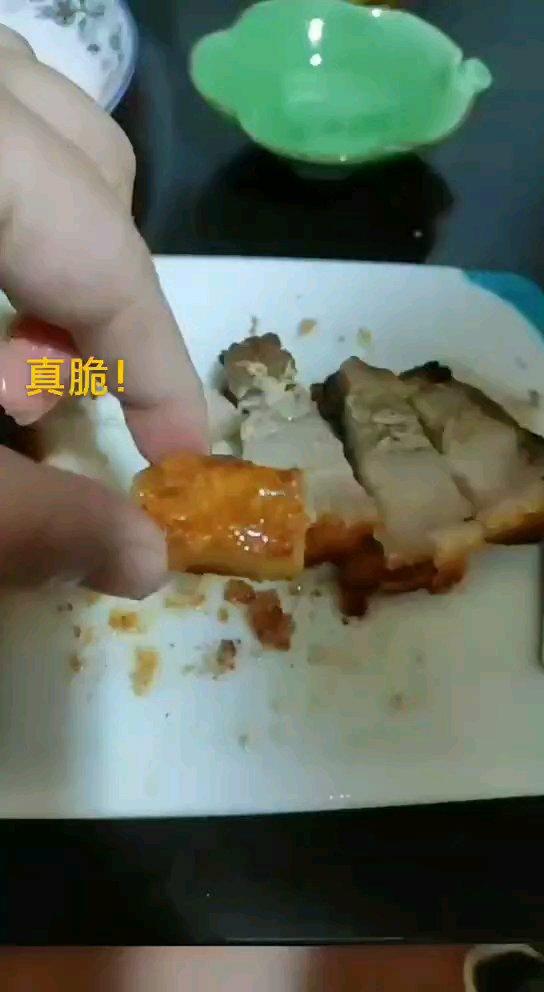 宅家自制不用梳针的脆皮烧肉