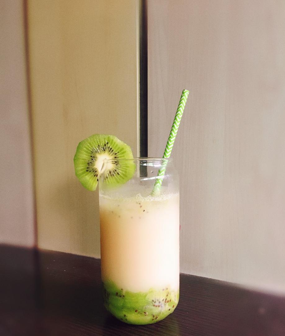 戳戳猕猴桃气泡水