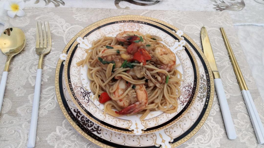 鲜虾番茄意大利面