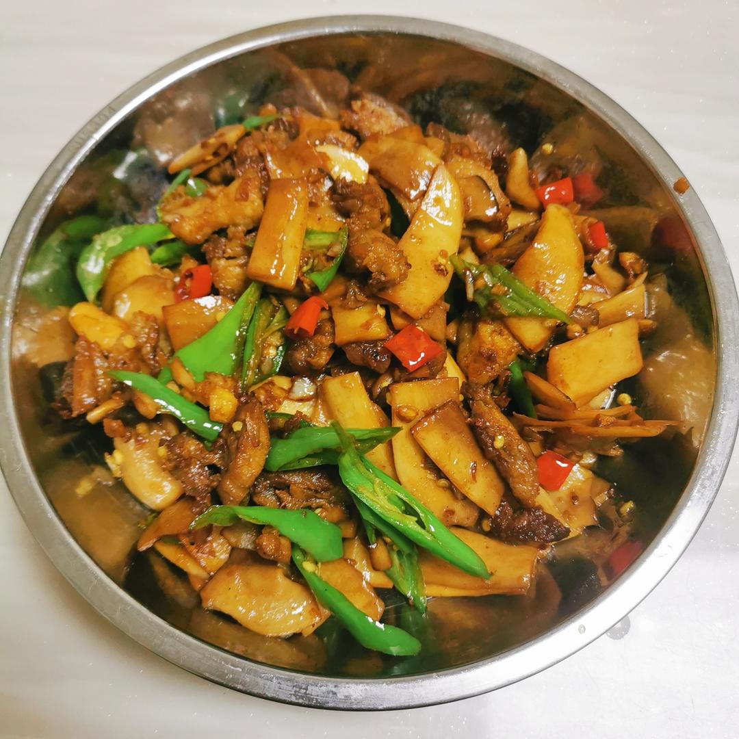 杏鲍菇炒五花肉