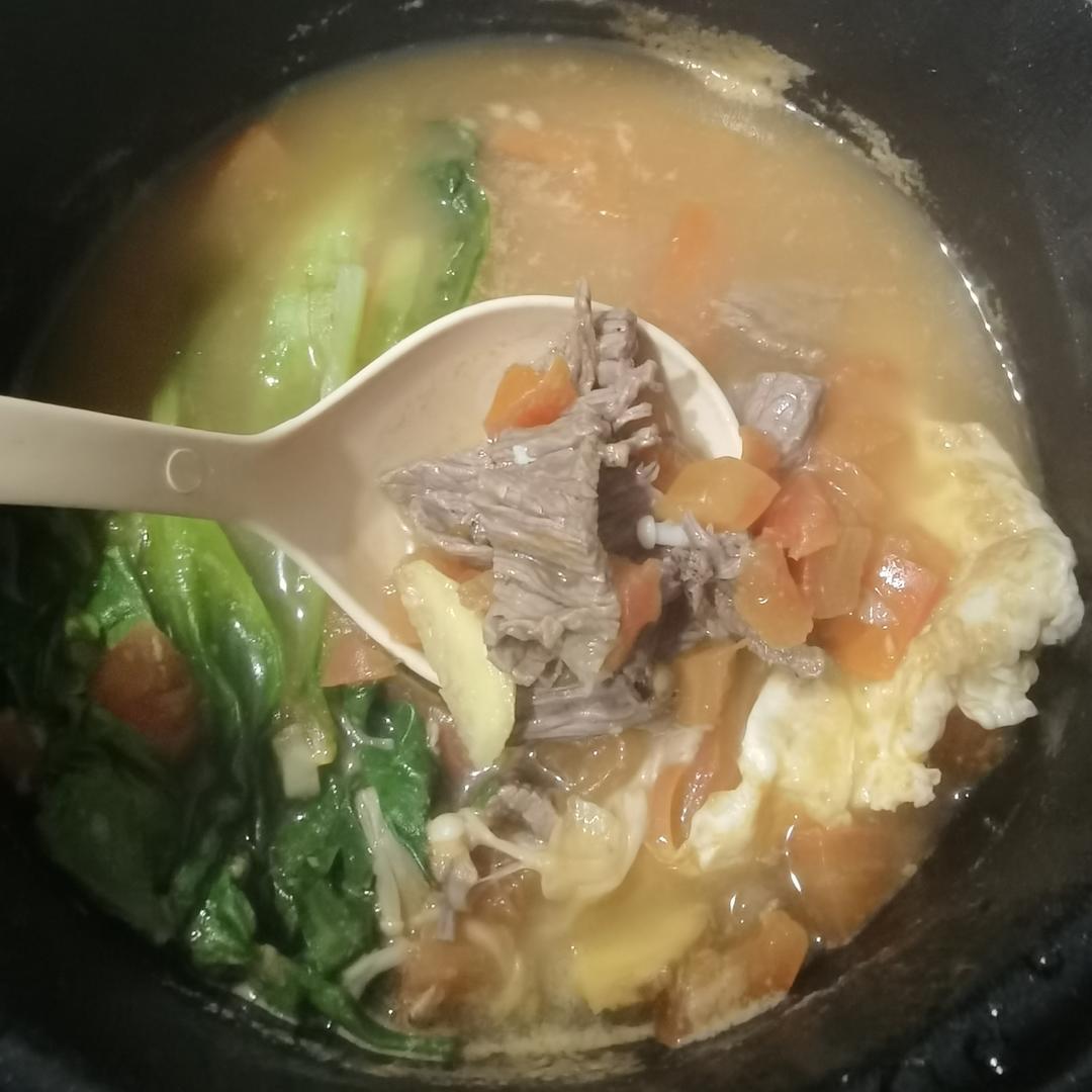 快手番茄牛肉汤，5分钟上桌，汤鲜肉滑