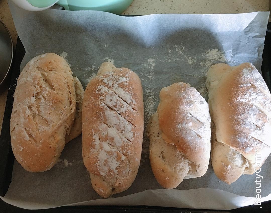 纤身奇亚籽全麦欧包