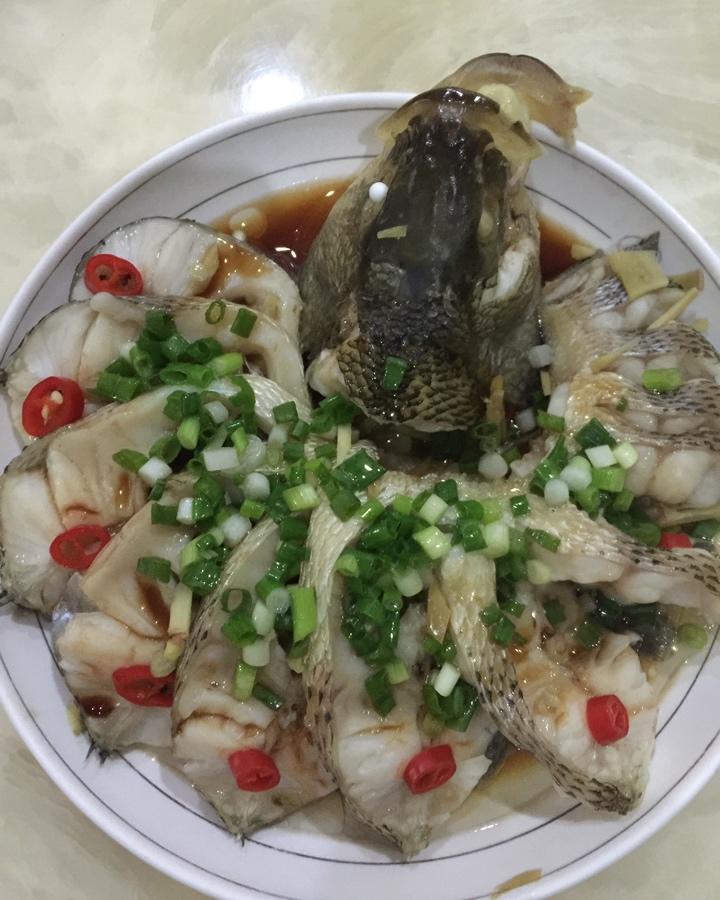 孔雀开屏清蒸鱼
