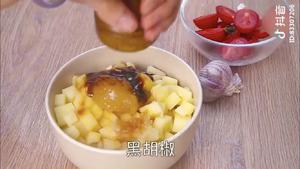 黑椒土豆烤鸡胸肉的做法 步骤4