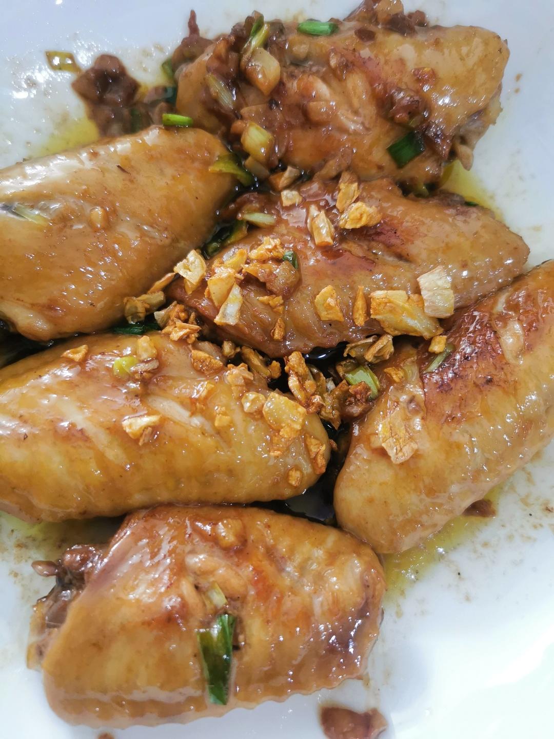 不要再可乐鸡翅了，求求你试试蒜香鸡翅吧，香味捅破天花板！