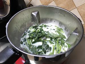 Magimix玛捷斯·菠菜浓汤的做法 步骤2