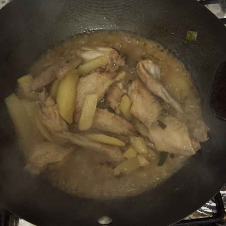 土豆炖肉