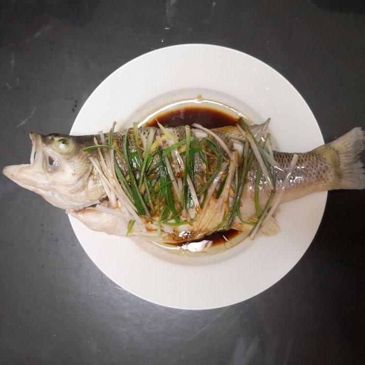 清蒸鲈鱼
