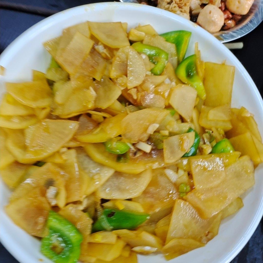比肉都好吃的青椒炒土豆片😋简单又美味❗️
