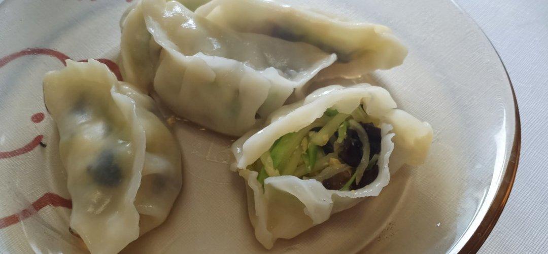 西葫芦鸡蛋饺子