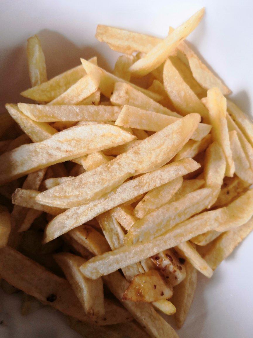 张亮版酥脆炸薯条，不用煮，不用蒸，直接炸，比外面卖的还好吃