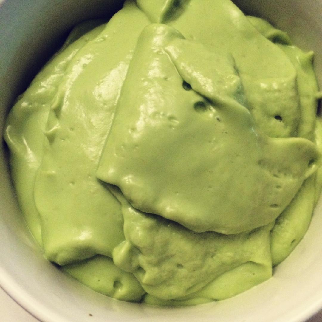 辅食：酸奶牛油果smoothie的做法