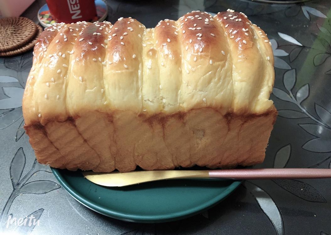 秒杀吐司的面包整形方法