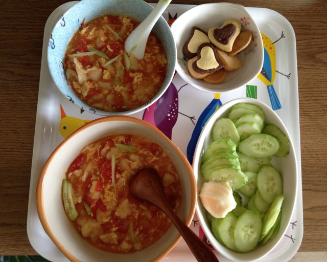 西红柿鸡蛋疙瘩汤