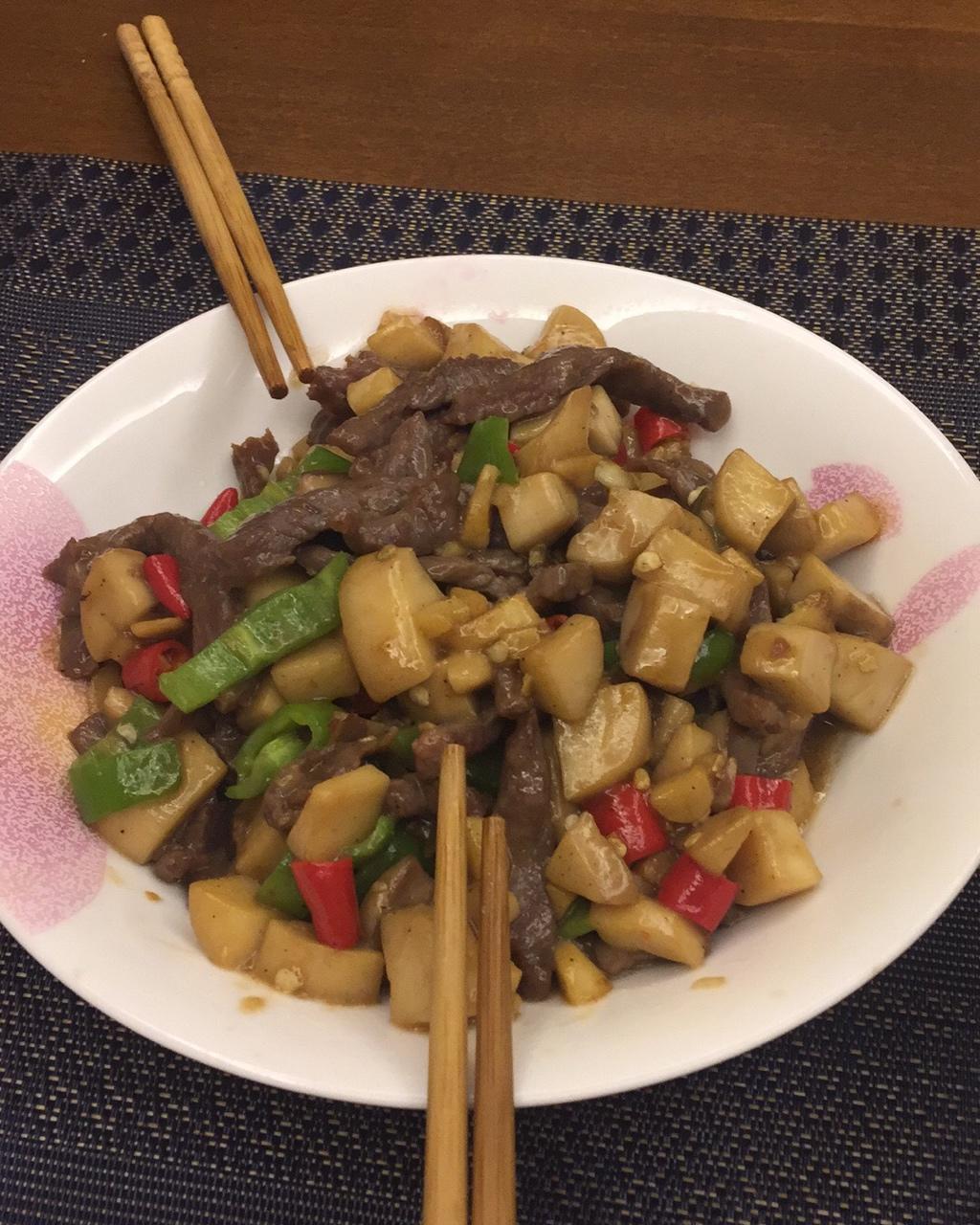 家常菜~杏鲍菇烧牛肉粒