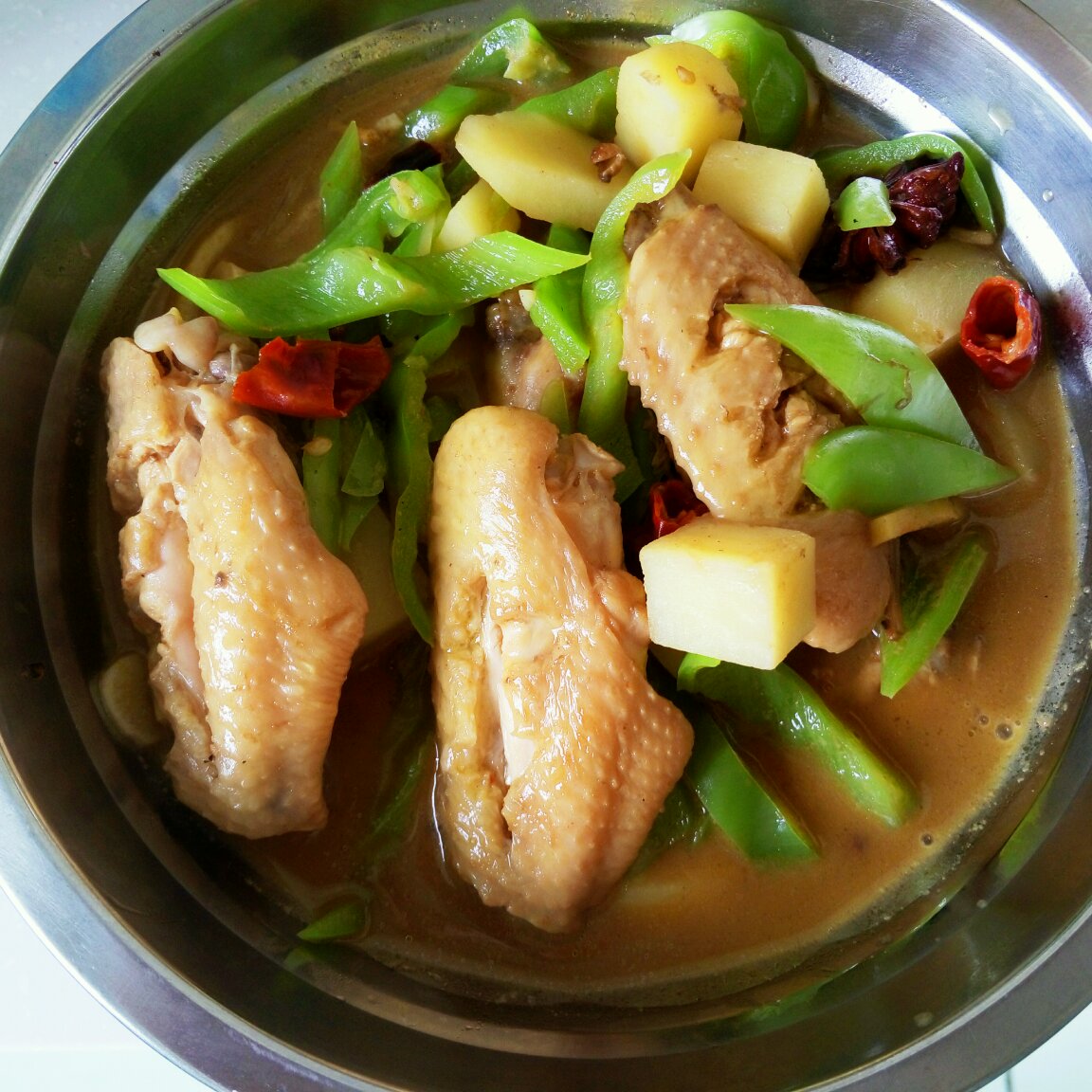土豆炖鸡翅（快手零失败）