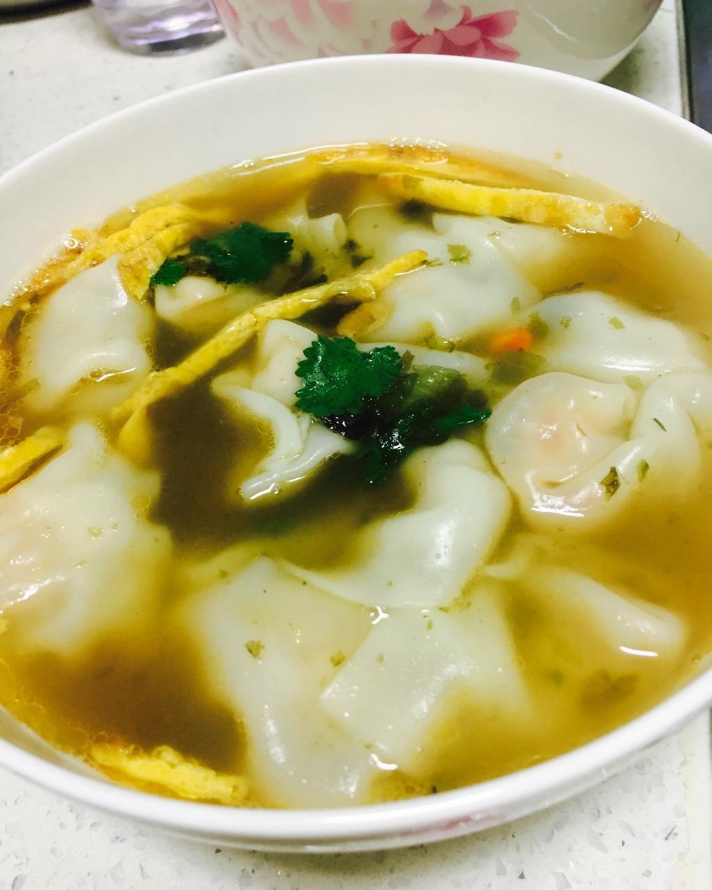 蛋黄鲜肉小馄饨