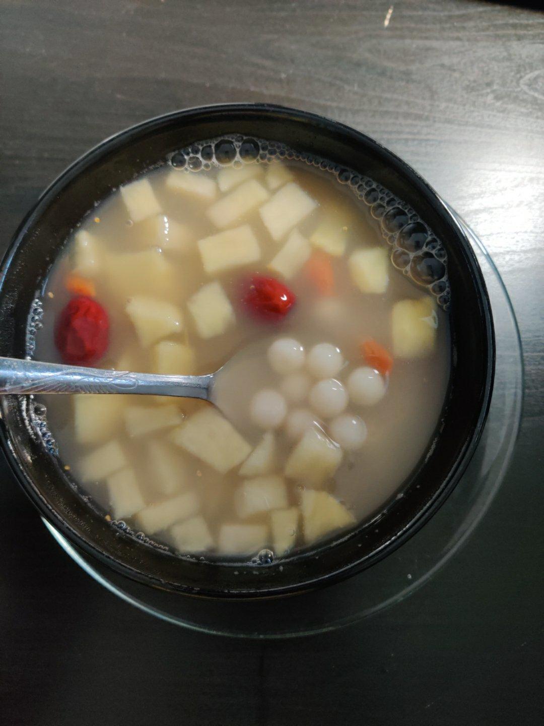 苹果酒酿小圆子甜汤