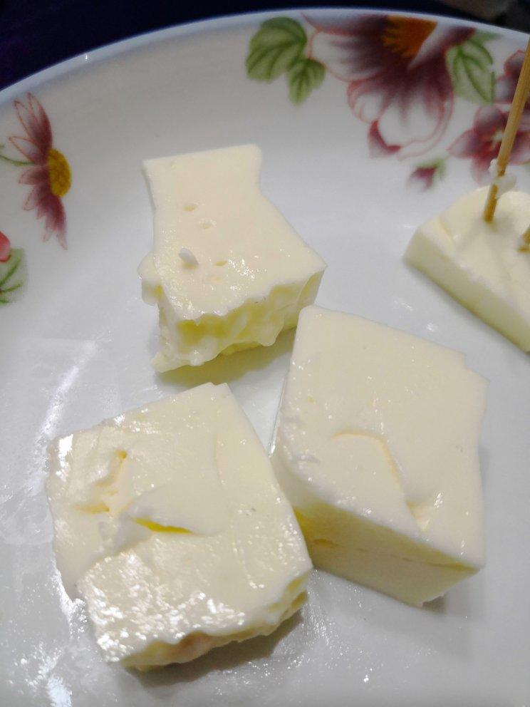 完胜85度C牛奶椰丝小方