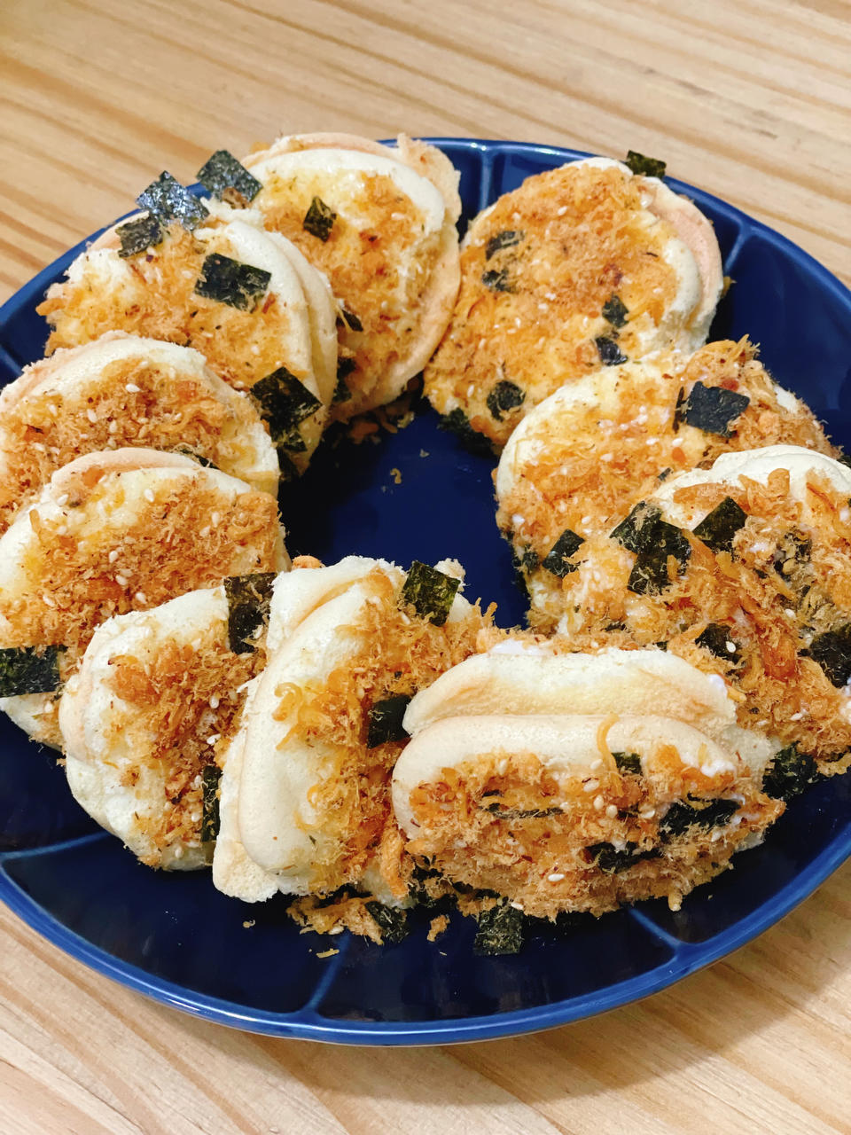 爆浆肉松小贝