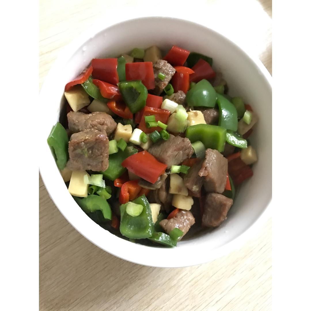 杏鲍菇黑胡椒牛肉粒~老丁的私房菜