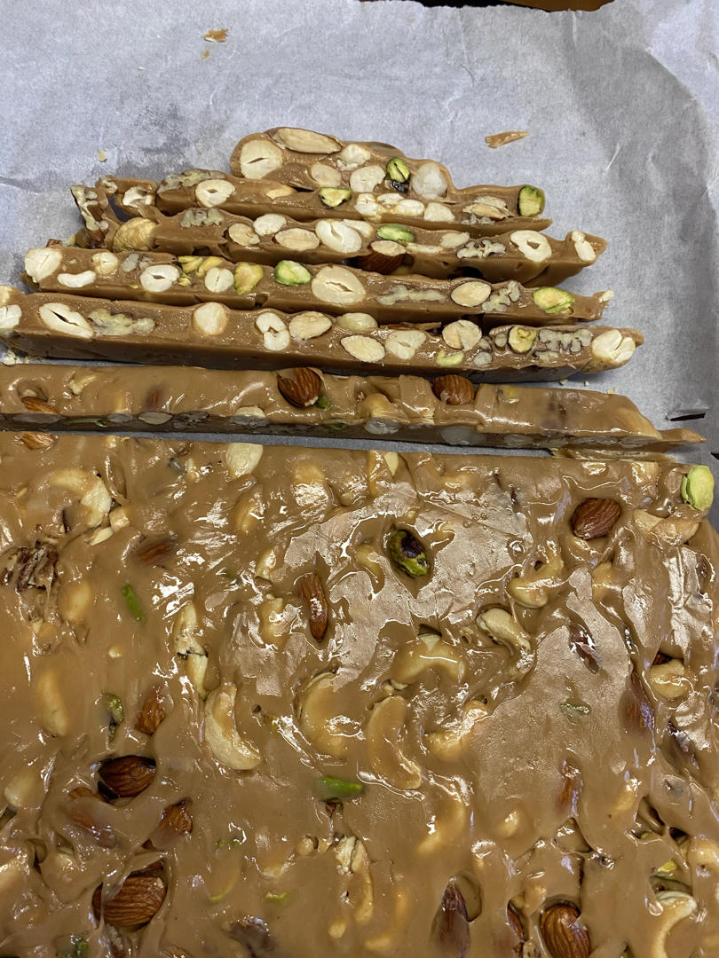 香甜酥脆不粘牙de——海盐杏仁太妃糖