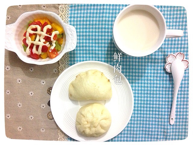 鲜肉包子