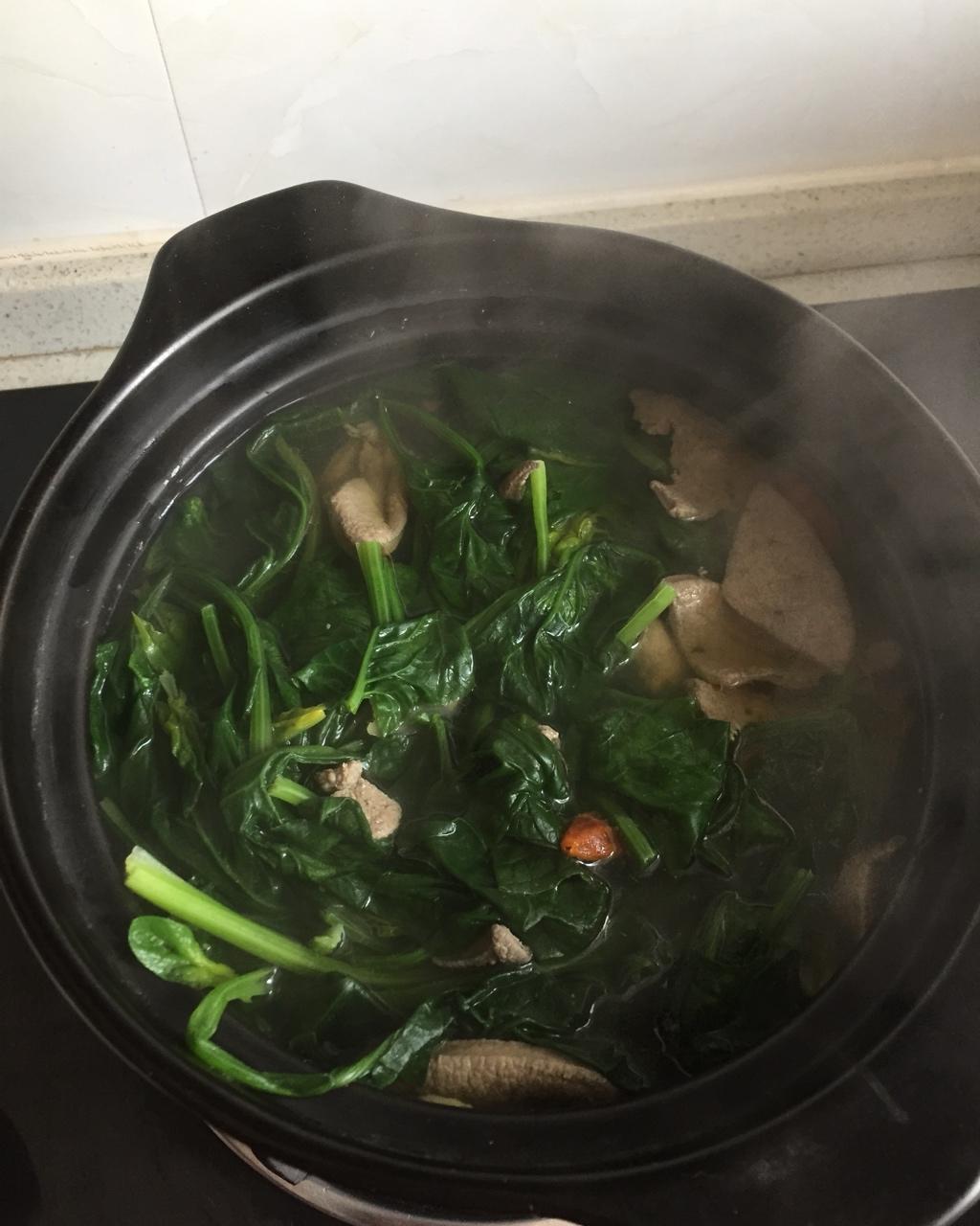 菠菜猪肝汤