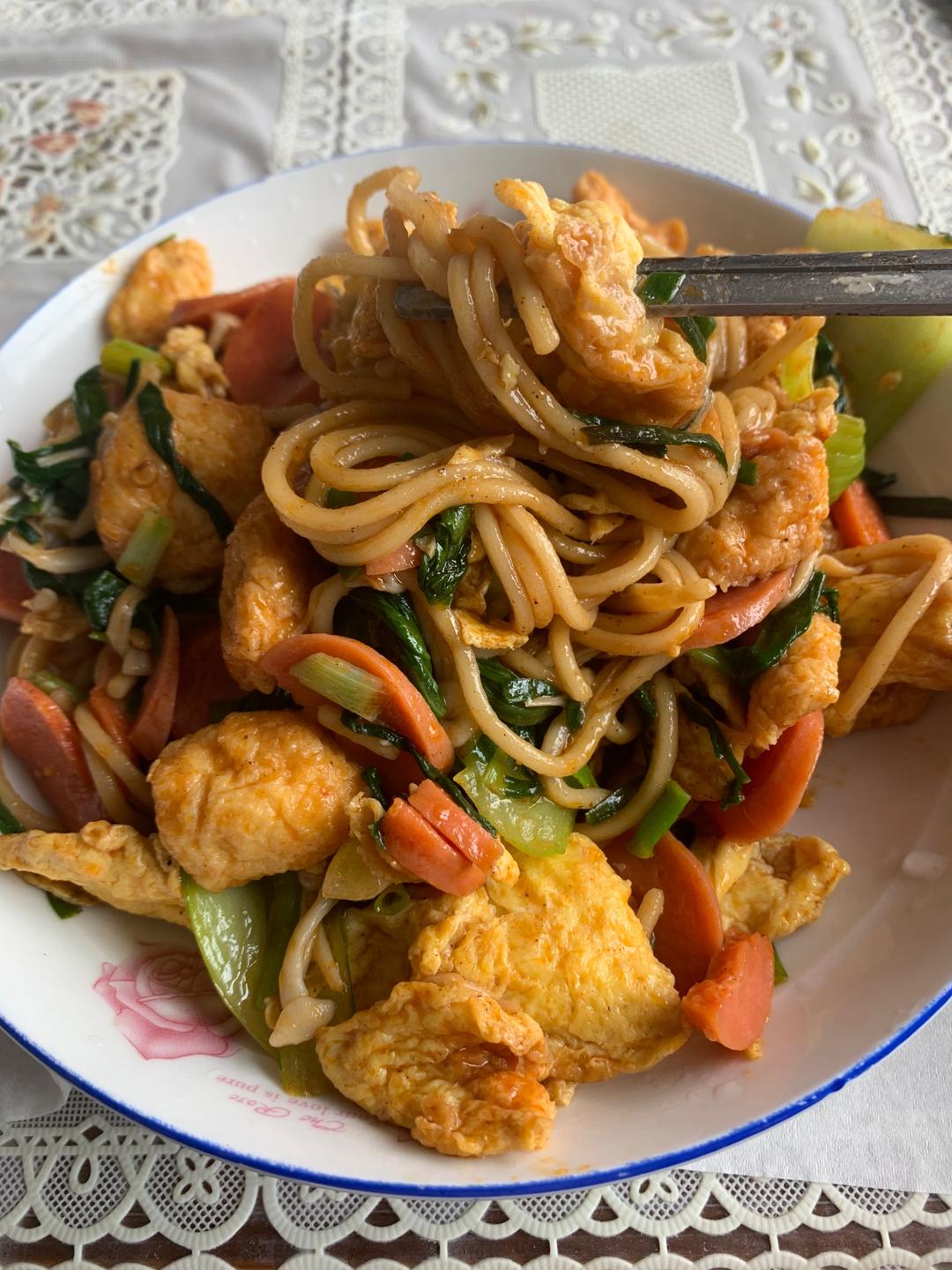 媲美路边摊的炒面的做法