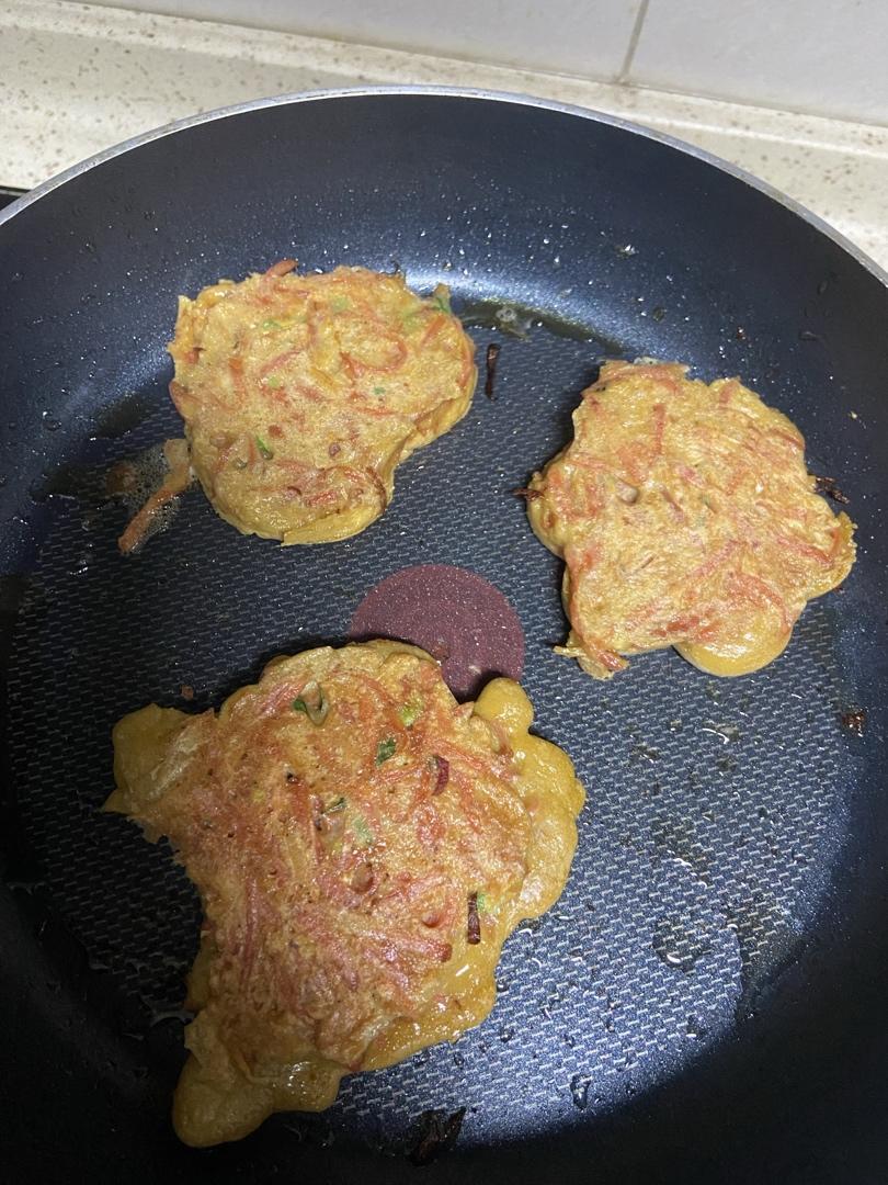 胡萝卜鸡蛋饼
