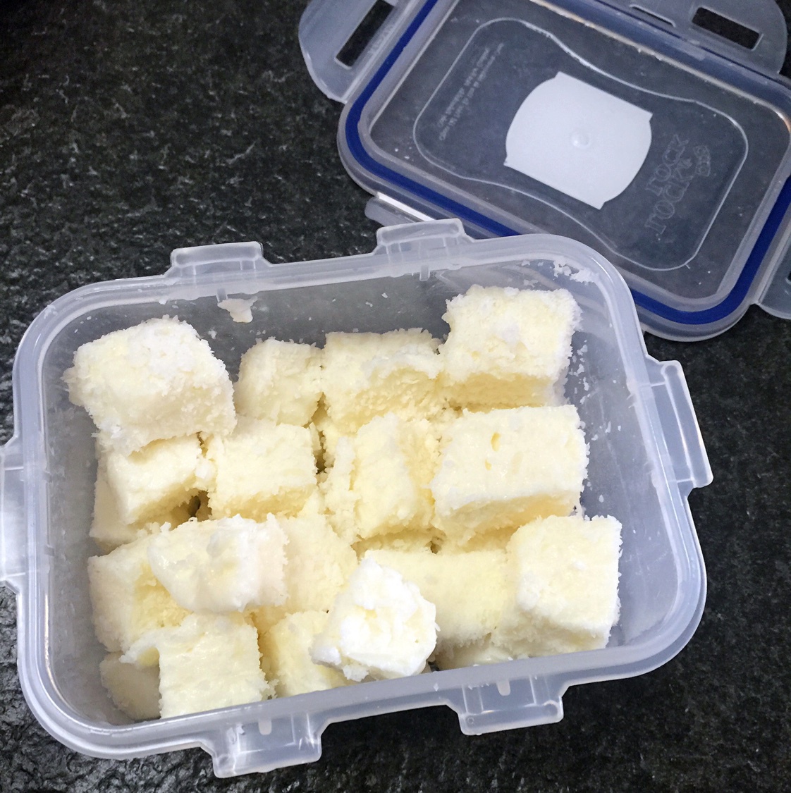 椰丝牛奶小方  入门级冰箱烘焙