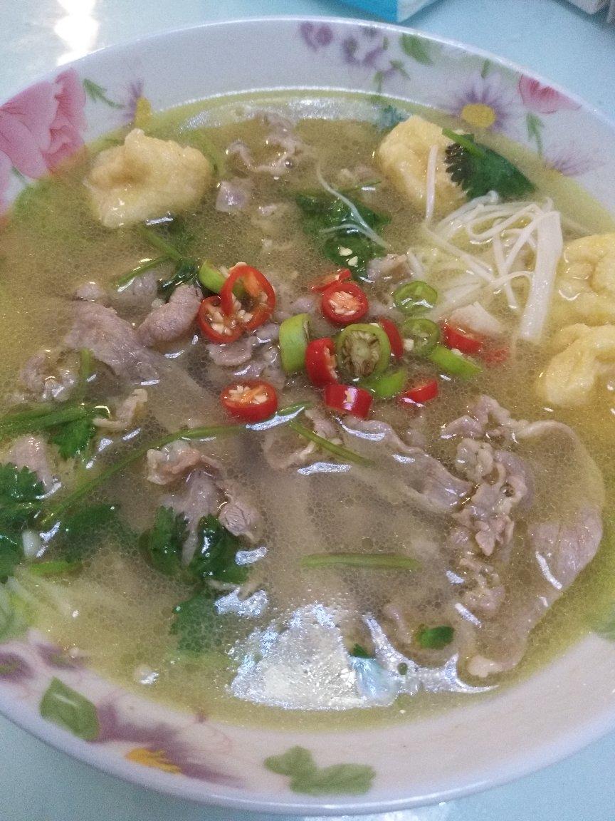 酸汤肥牛