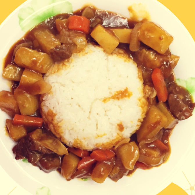 咖喱牛腩
